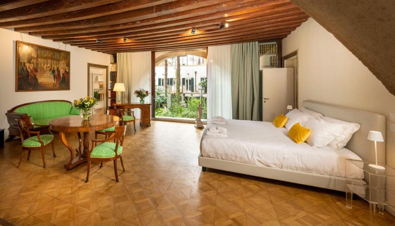 Mocenigo Grand Canal Luxury Suites Венеция Экстерьер фото